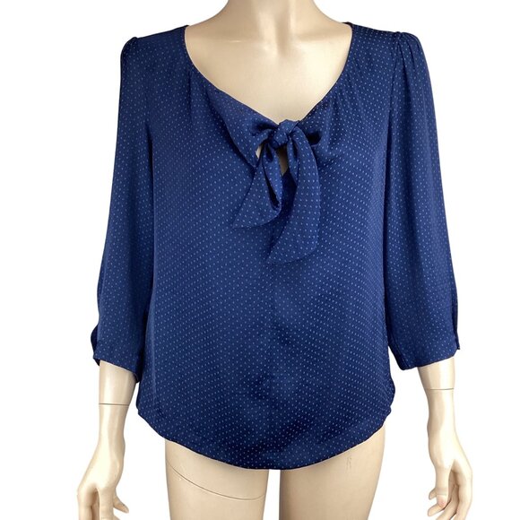Cabi Top Size Xs Xsmall Navy Blue Knot Bow Tie‎ Neck 3/4 Sleeve Blouse - Picture 2 of 8